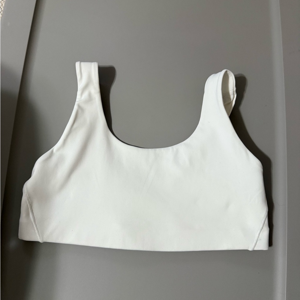 Nike Alate Women's White Sports Bra